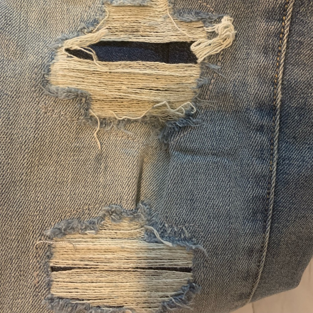 Mid-Rise Jeans - Picture 3 of 4